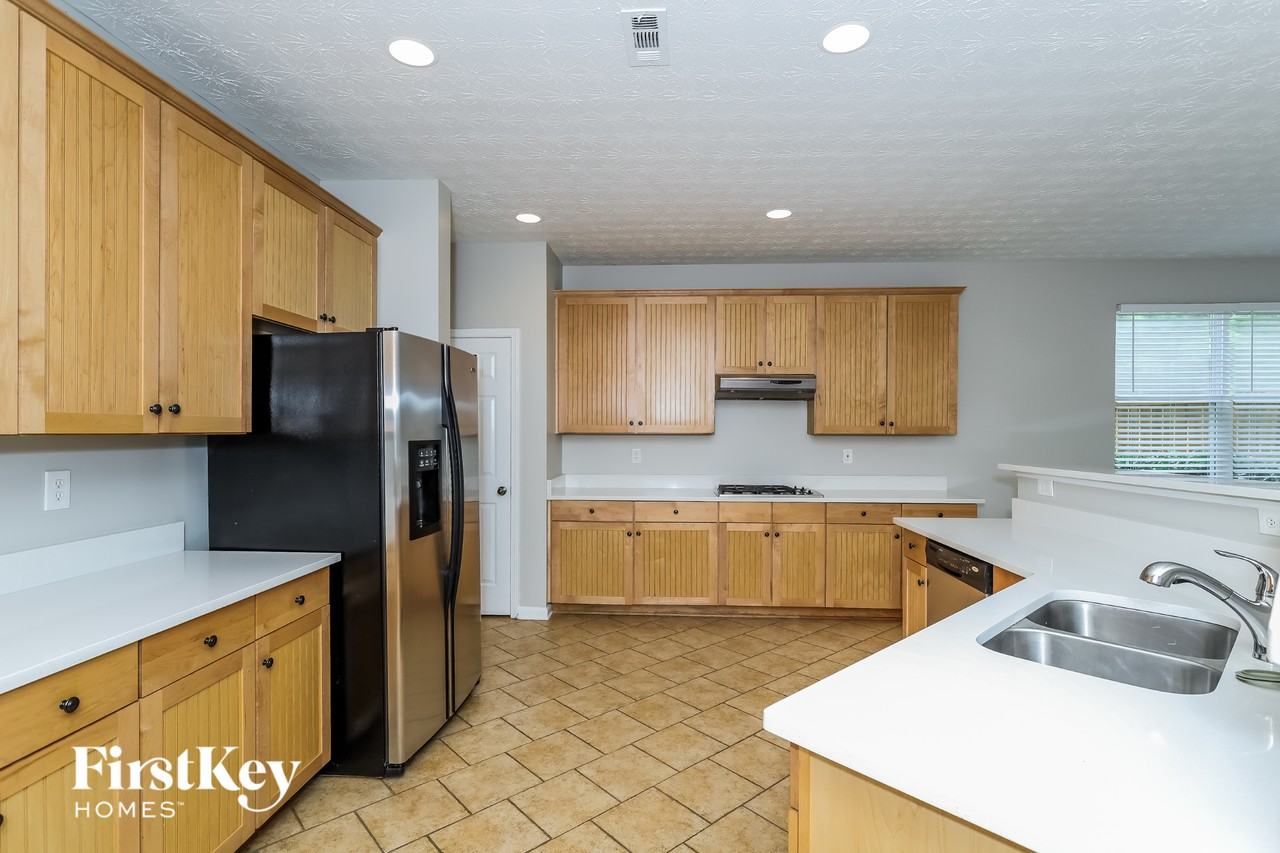 2856 Brookford Ln Sw - Photo 6 of 15