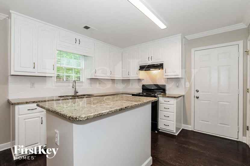 1197 Bramlett Forest Ct - Photo 4 of 16