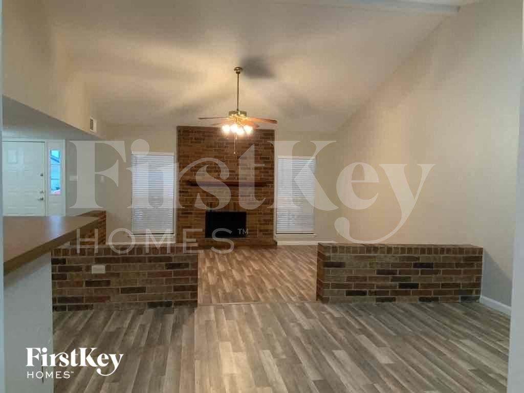 6857 Fryer St - Photo 5 of 20