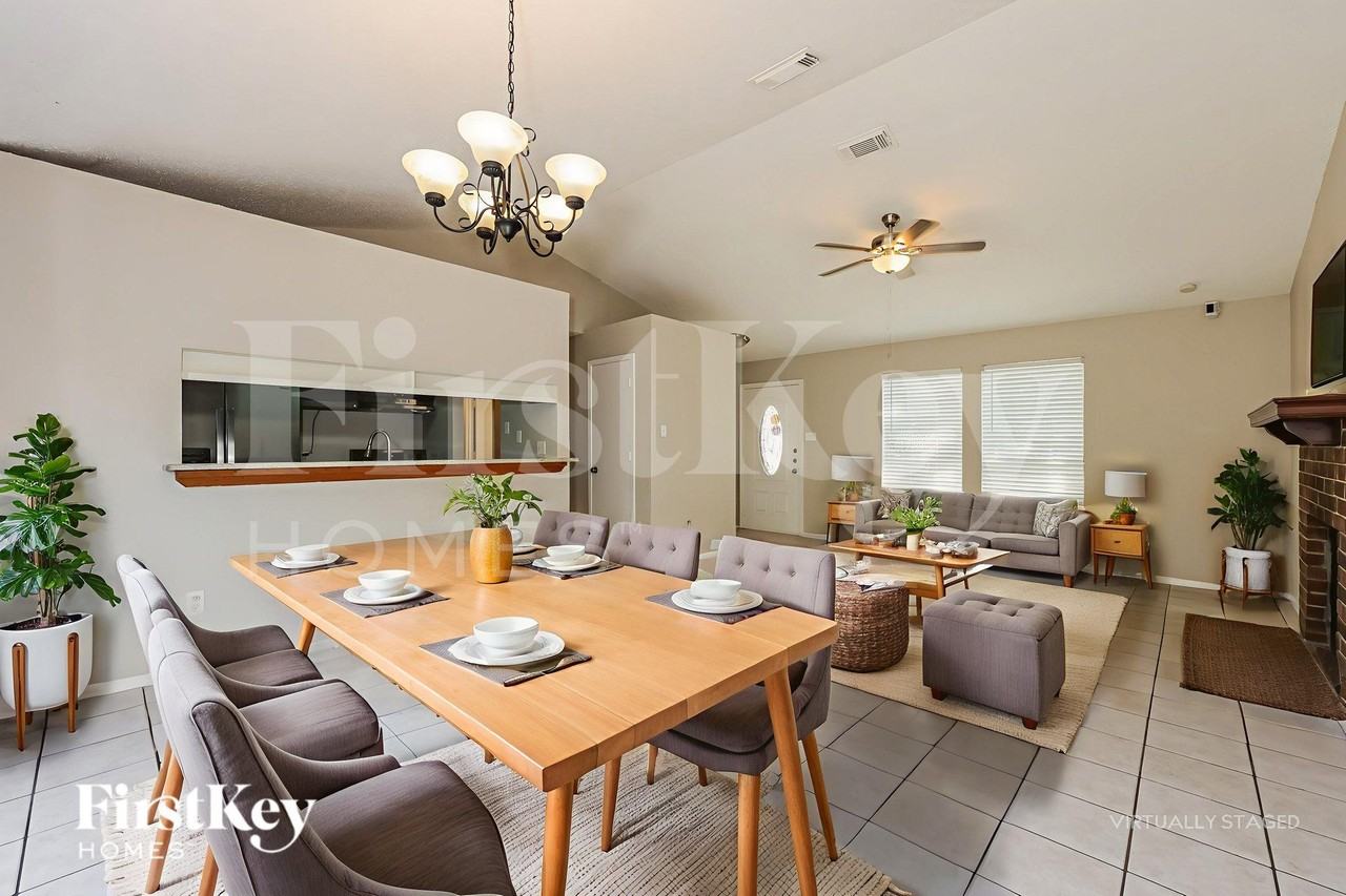 3729 Flintwood Trl - Photo 6 of 20