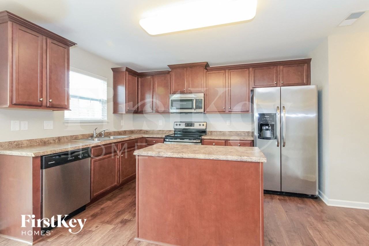 1725 Klompen Rd - Photo 6 of 15