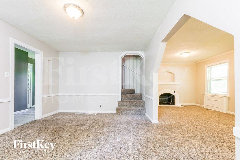 13224 Parker Ave - Photo 4 of 15