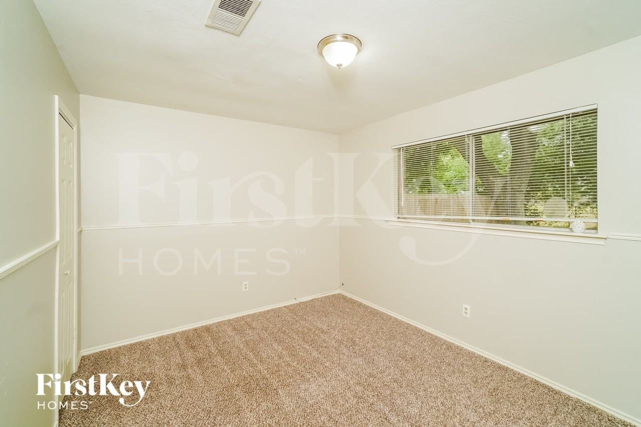 10430 Rustic Gate Rd - Photo 7 of 15