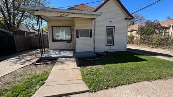 featured image of 1111 W 5th St
