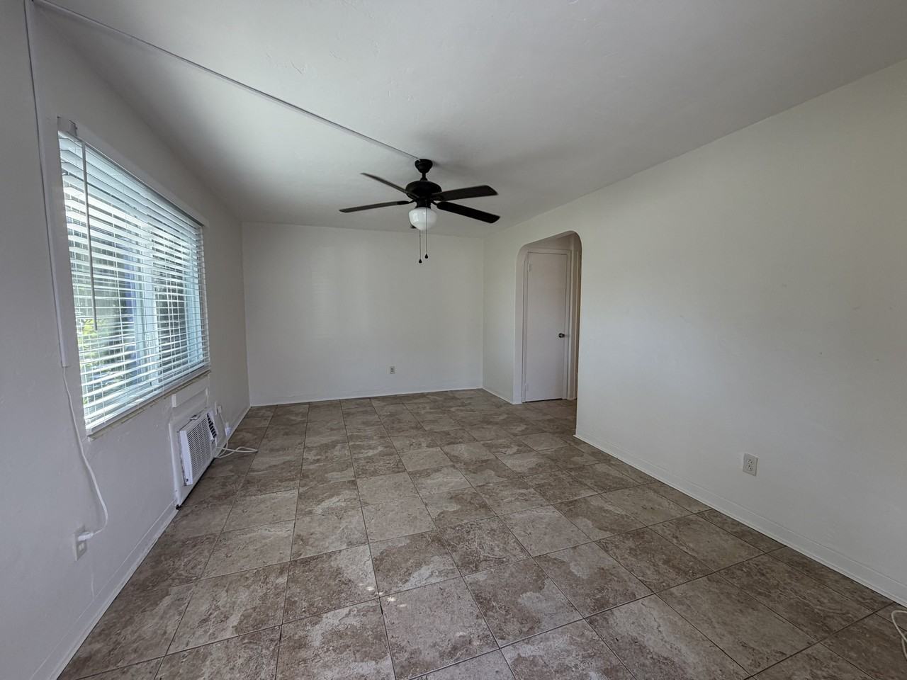 2821 40th Ave N - Photo 3 of 14