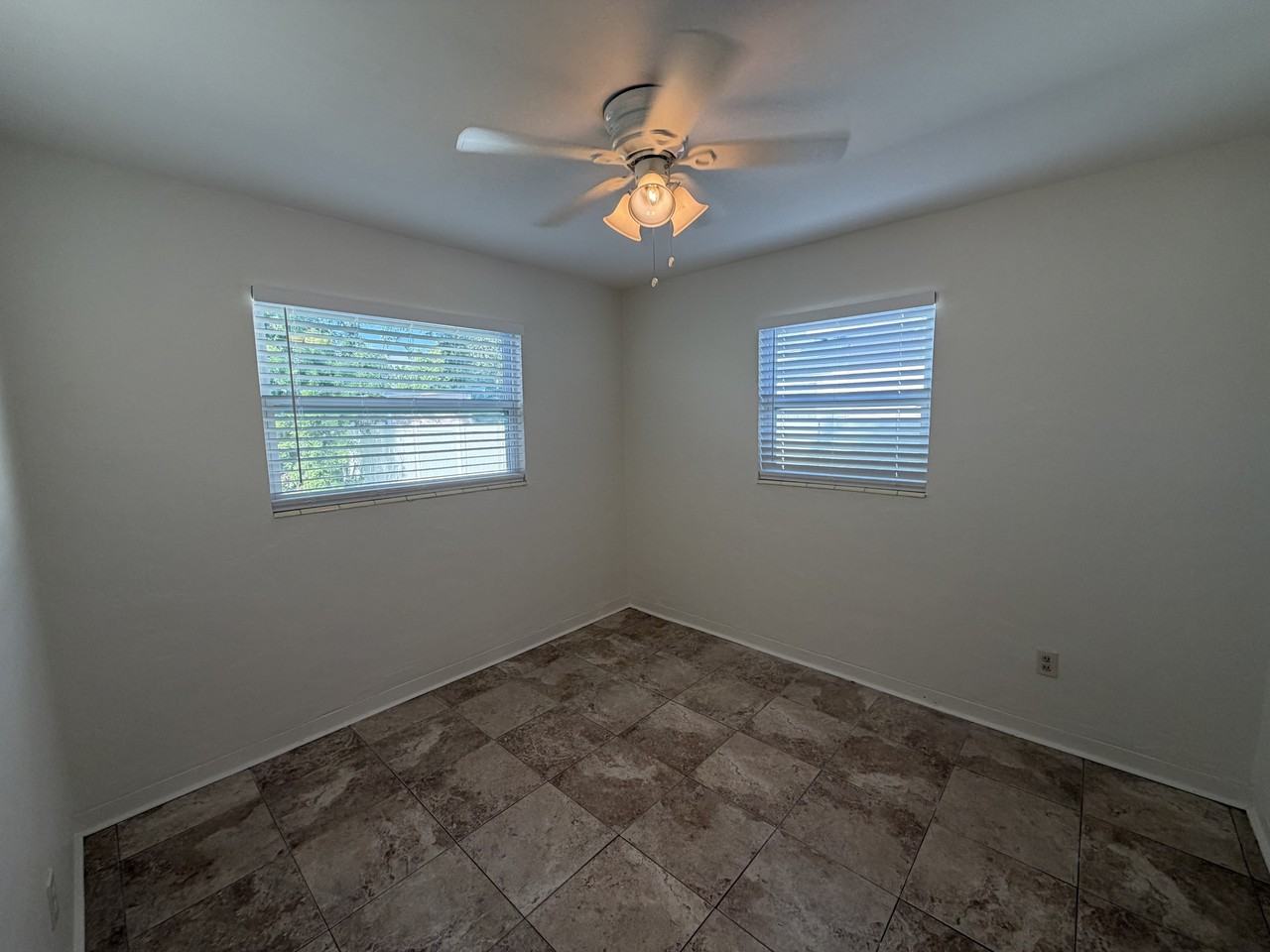 2821 40th Ave N - Photo 7 of 14