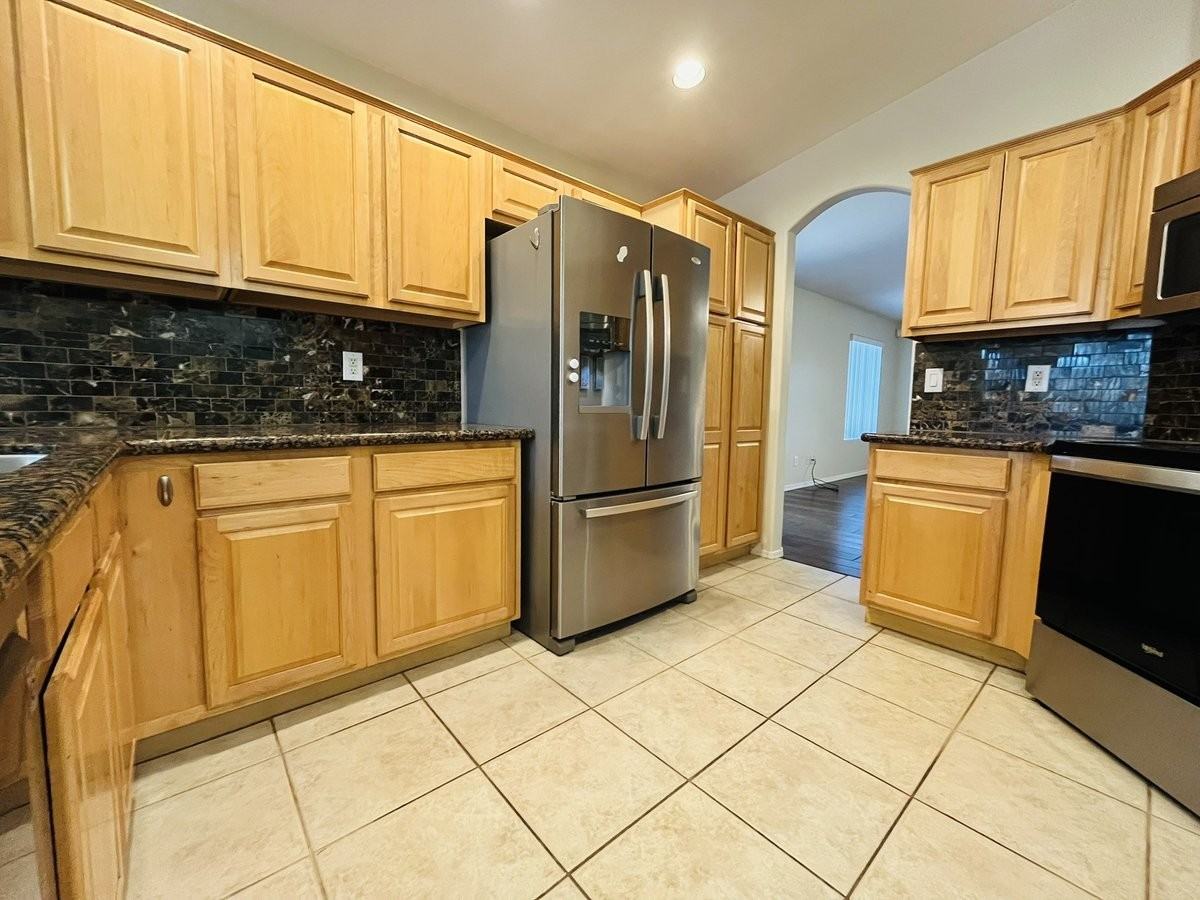 17802 N 41st Pl - Photo 4 of 22