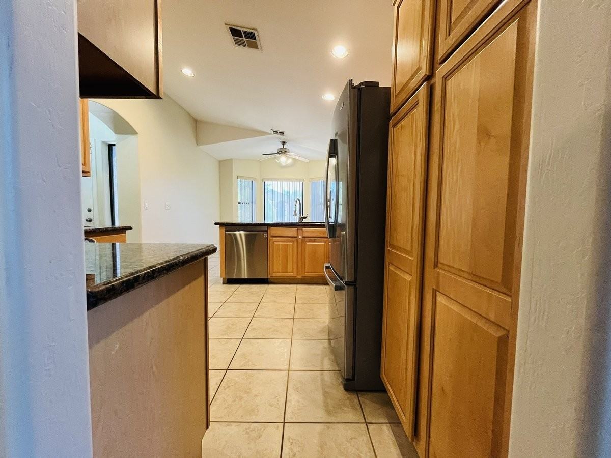 17802 N 41st Pl - Photo 5 of 22