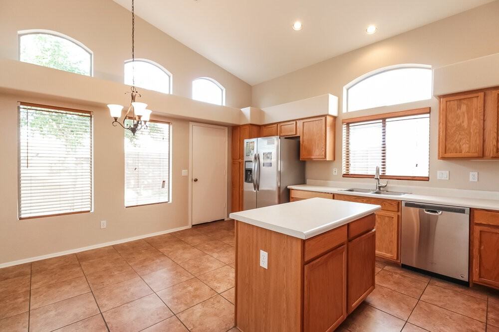 10042 E Carmel Ave - Photo 6 of 14