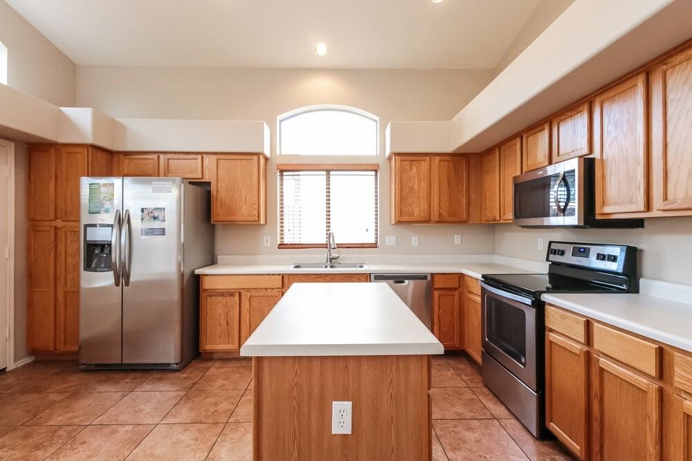 10042 E Carmel Ave - Photo 7 of 14