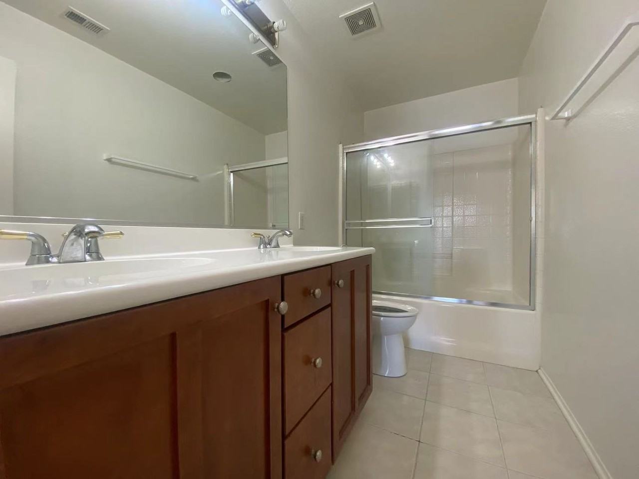 7825 Danbury Dr - Photo 6 of 15