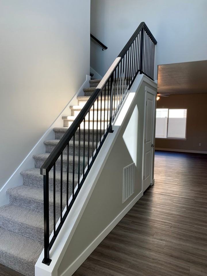 854 W Wellington Ave - Photo 6 of 14