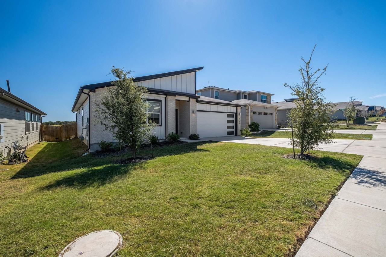 13409 Baileyfield Dr - Photo 3 of 25