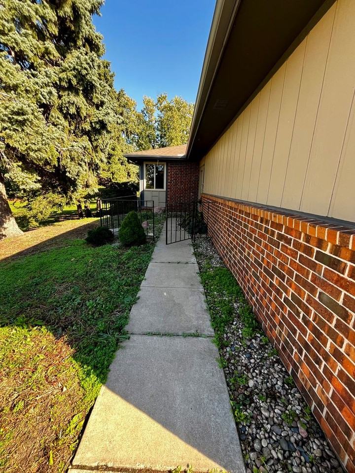 7200 Old Post Rd #13 - Photo 2 of 19
