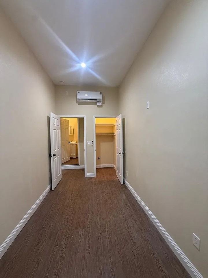 922 1/2 N Fickett St - Photo 4 of 10