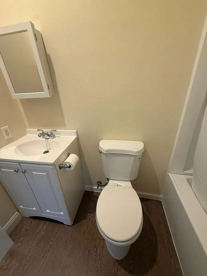 922 1/2 N Fickett St - Photo 5 of 10