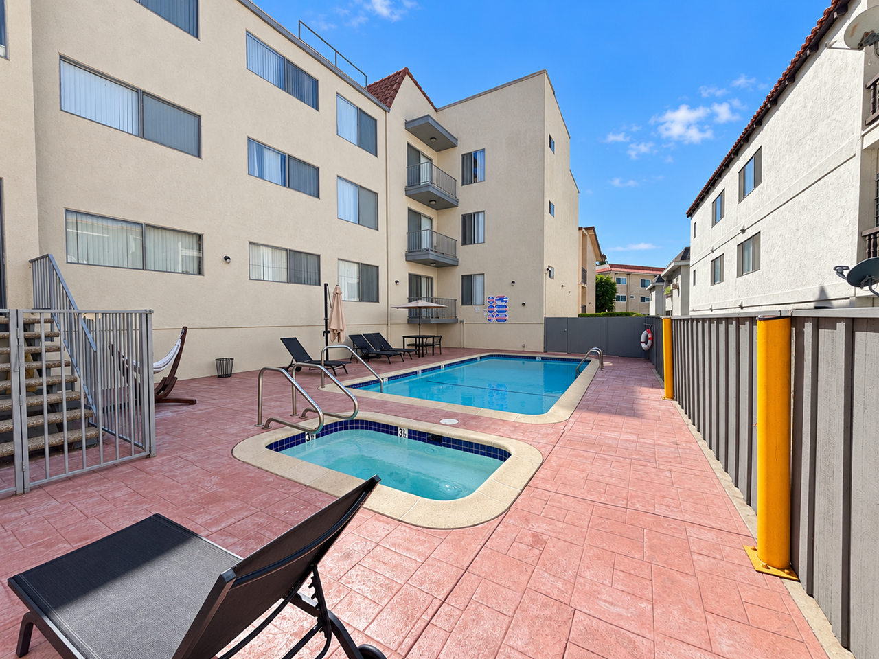 Canterbury Apartments - Photo 6 of 10