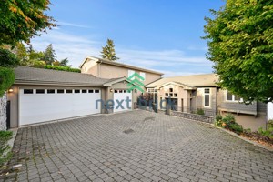 featured image of 7268 N Mercer Way