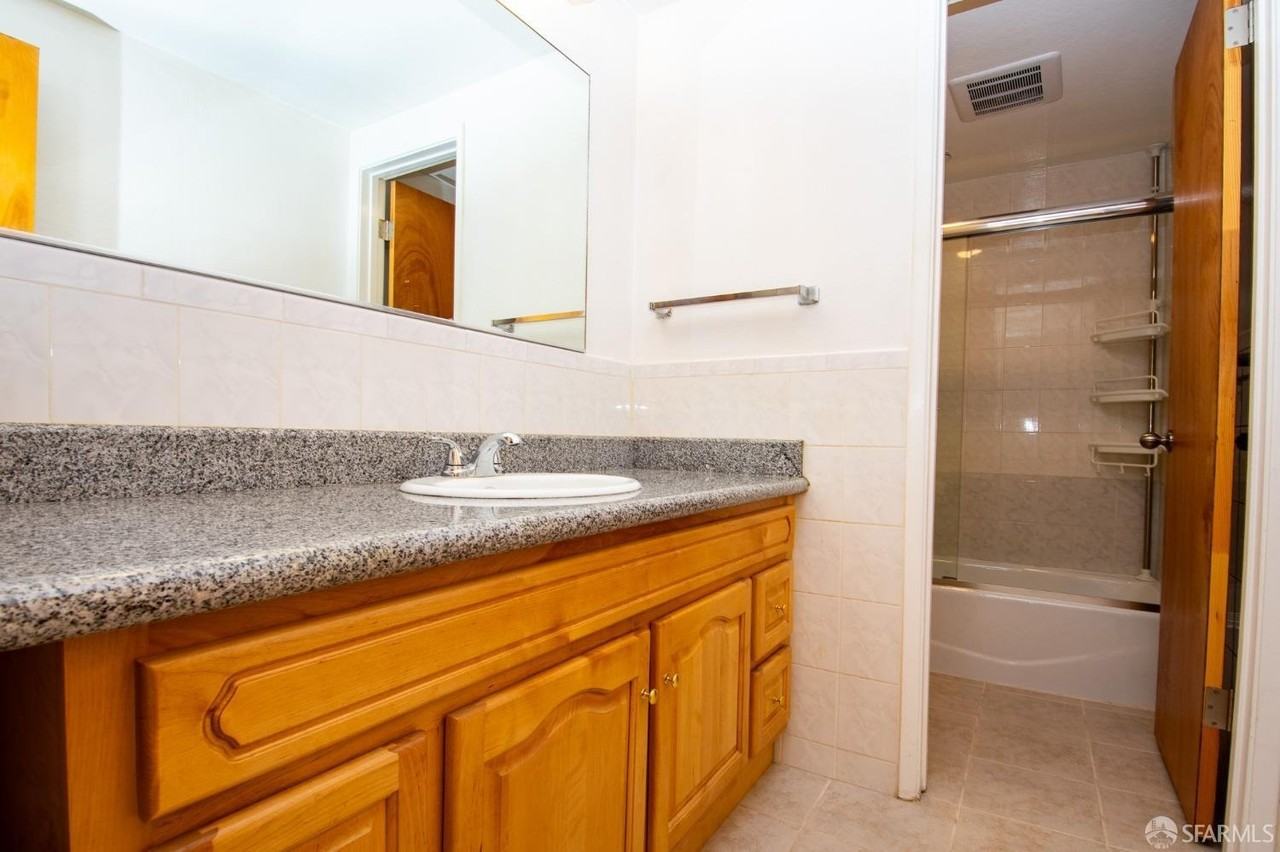 2 Fallon Pl #16 - Photo 6 of 19