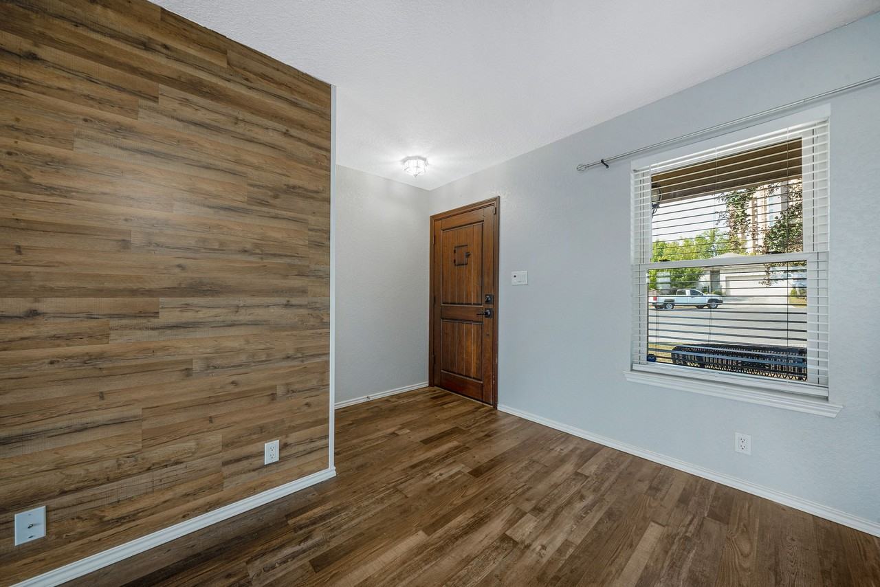 7806 Liberty Is - Photo 3 of 36