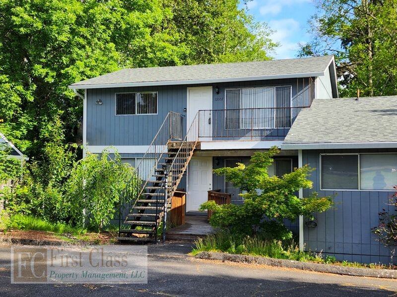 10337 Sw Laurel St - Photo 2 of 18