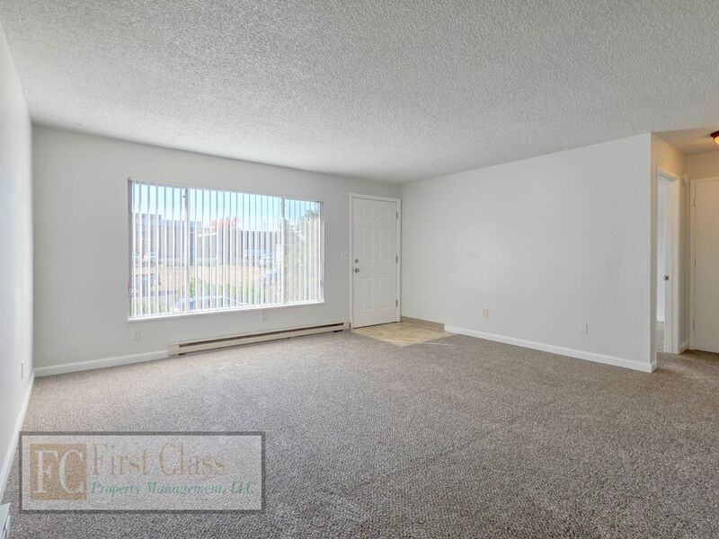 10337 Sw Laurel St - Photo 3 of 18