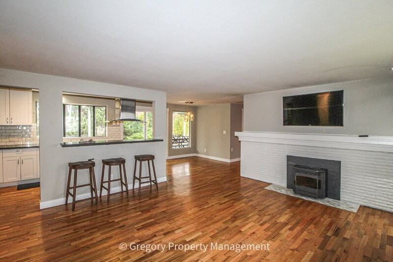 6120 178th St Sw - Photo 4 of 31