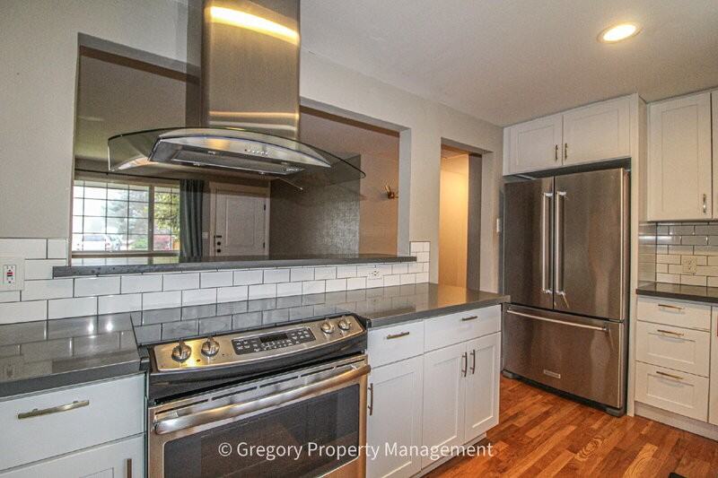 6120 178th St Sw - Photo 6 of 31