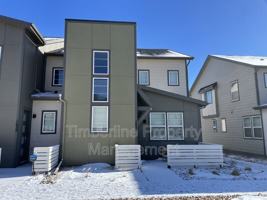 featured image of 1626 Rose Quartz Hts