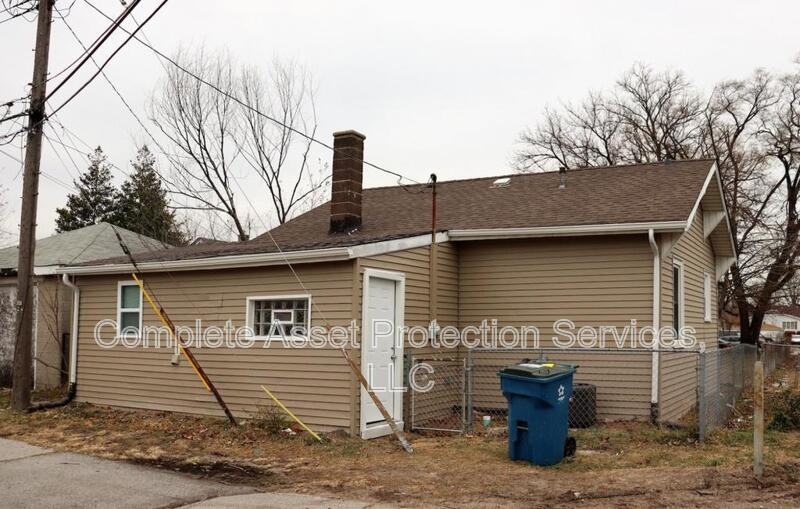 2738 163rd Pl - Photo 3 of 14