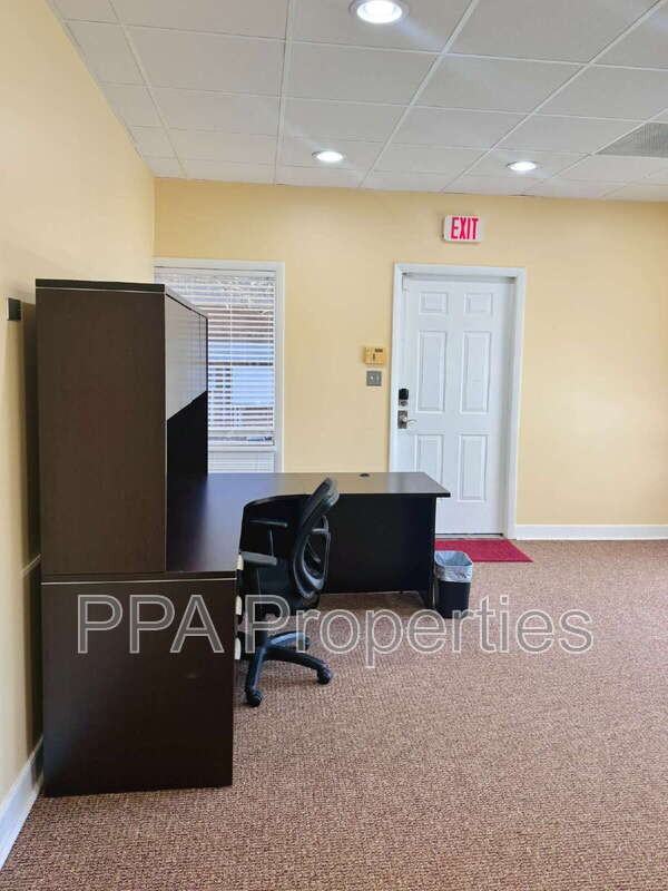 3717 University Dr - Photo 7 of 31