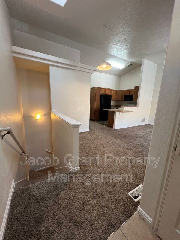 206 La Valle Strada - Photo 4 of 18