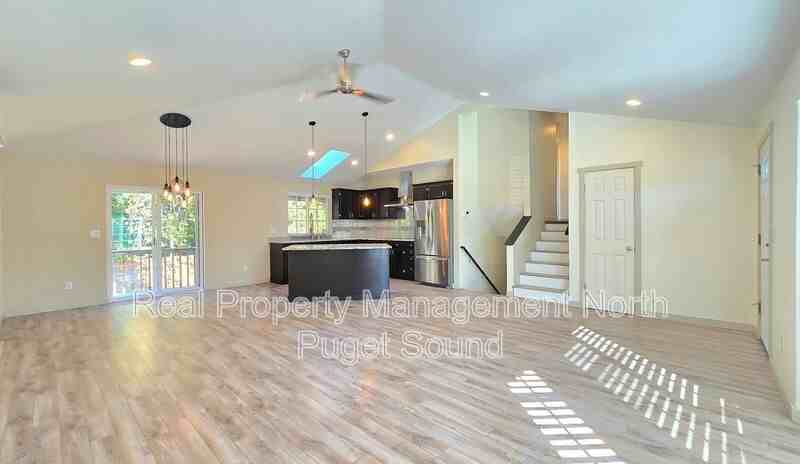 9209 15th Pl Se - Photo 3 of 22