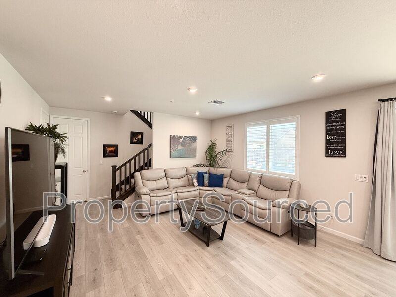 2856 Pixley Ct - Photo 4 of 50
