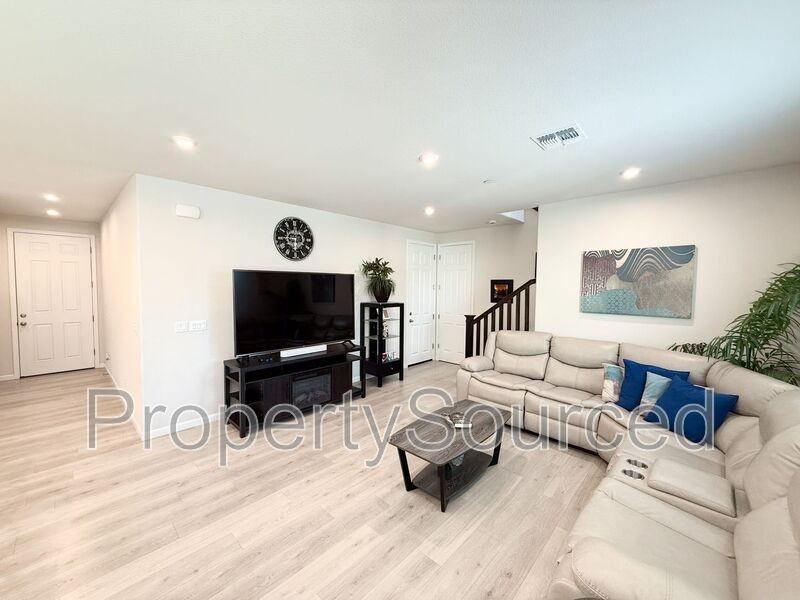 2856 Pixley Ct - Photo 6 of 50