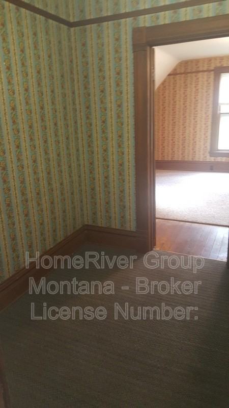 212 S 5th St E #2 - Photo 4 of 12