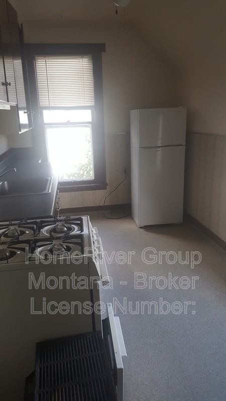212 S 5th St E #2 - Photo 5 of 12