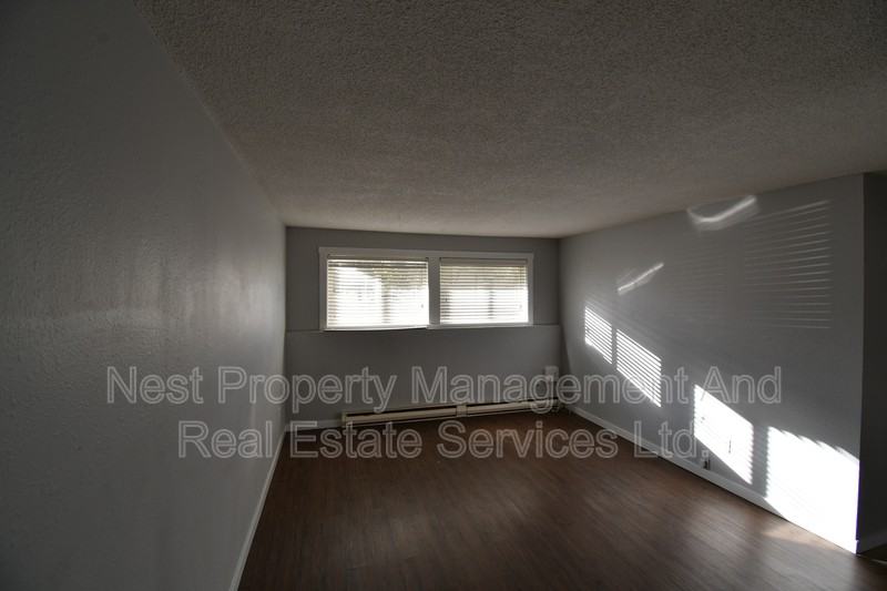 4280 Quentin Ave #102 - Photo 3 of 18