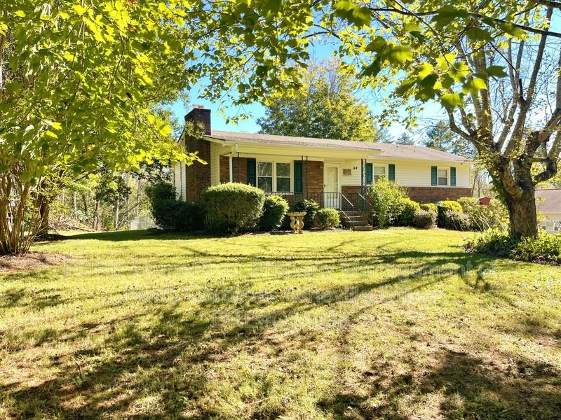 44 Hickory Dr - Photo 2 of 21