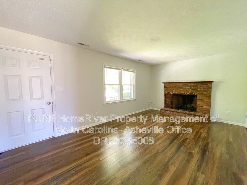 44 Hickory Dr - Photo 4 of 21