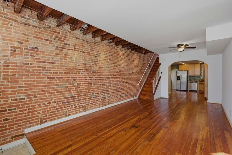 1424 Marshall St - Photo 3 of 20
