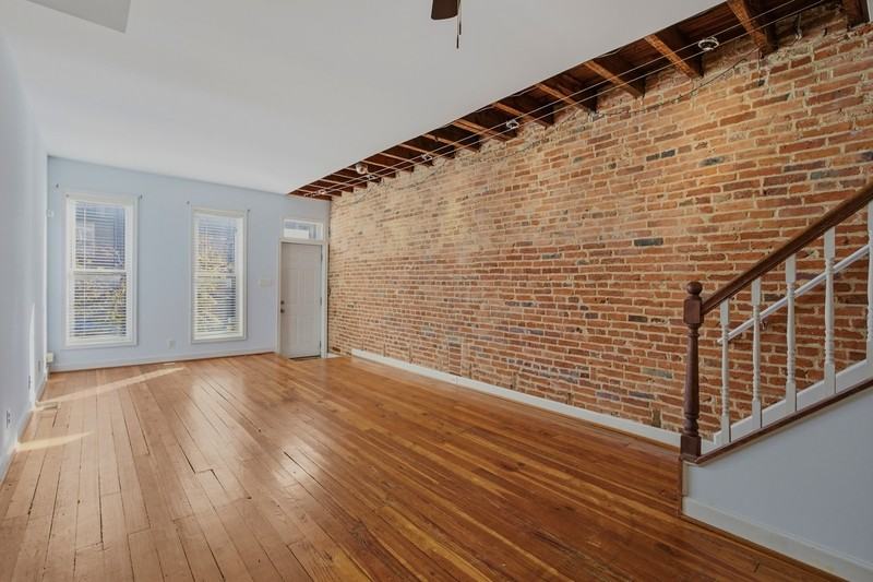 1424 Marshall St - Photo 4 of 20