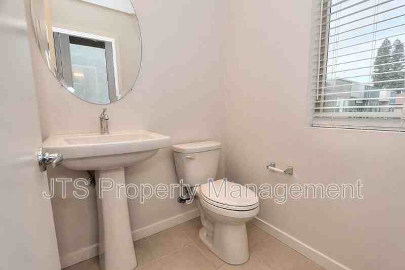 340 1st Ave - Photo 3 of 50