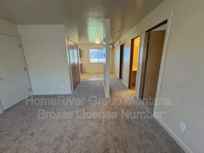 1420 S 2nd St W #C - Photo 3 of 14