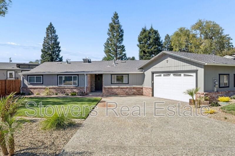 275 Cameo Dr - Photo 3 of 36