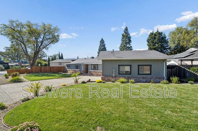 275 Cameo Dr - Photo 4 of 36