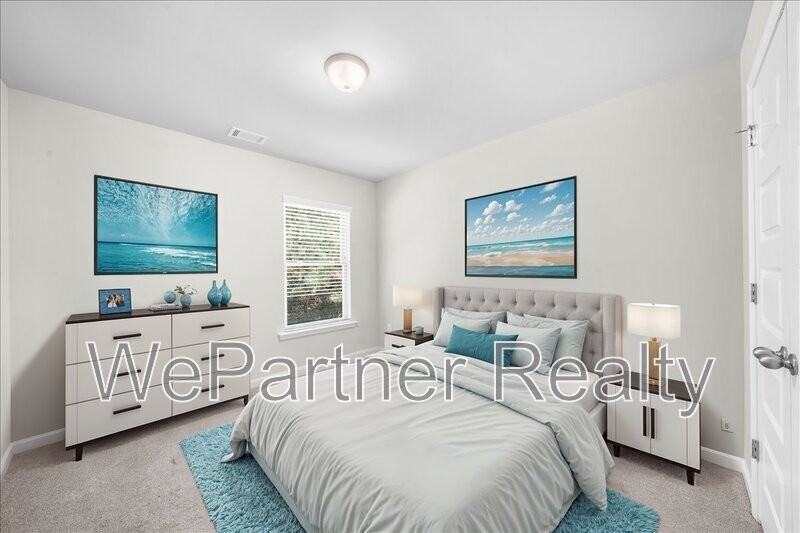 107 Peterson St - Photo 3 of 13