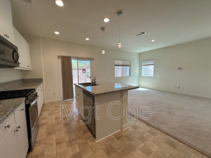 12844 Sovite Way - Photo 4 of 28