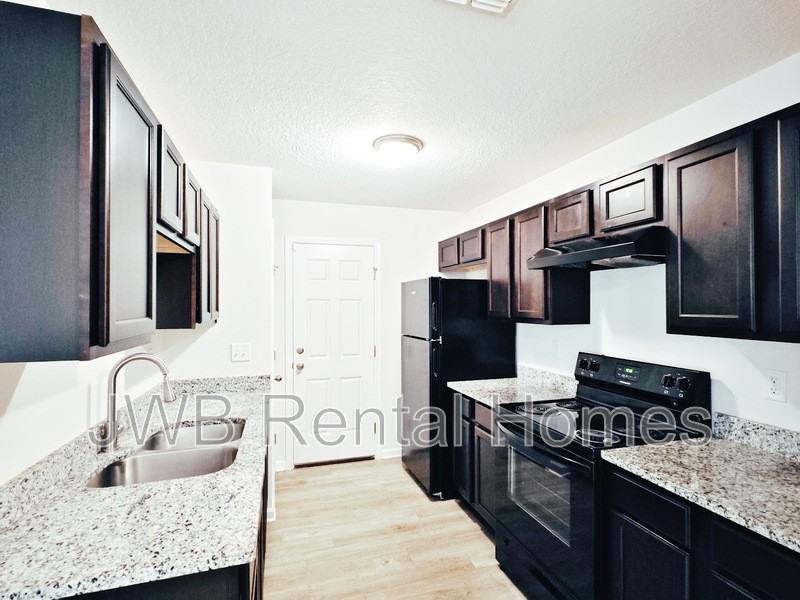 8062 Mattox Ave - Photo 2 of 12