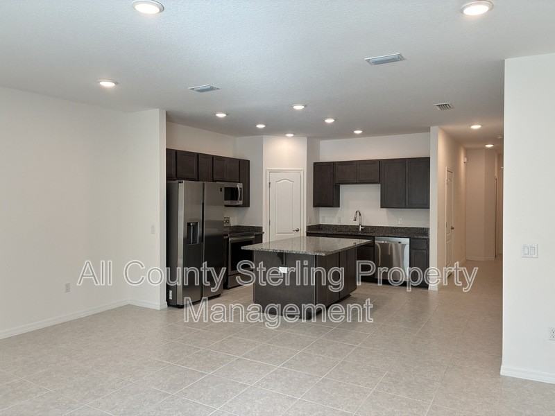 12523 Nw 7th Pl - Photo 5 of 23